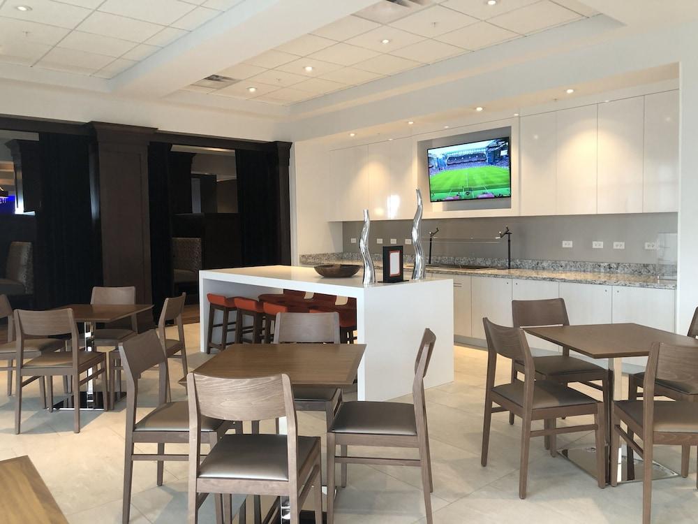 Hilton Garden Inn Denver/Thornton Εξωτερικό φωτογραφία