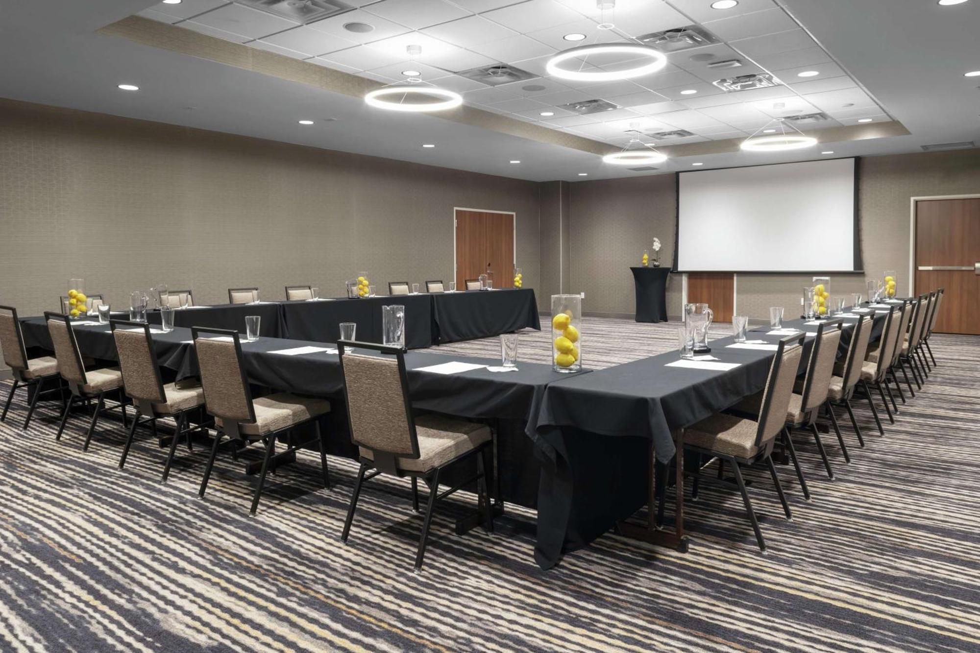 Hilton Garden Inn Denver/Thornton Εξωτερικό φωτογραφία